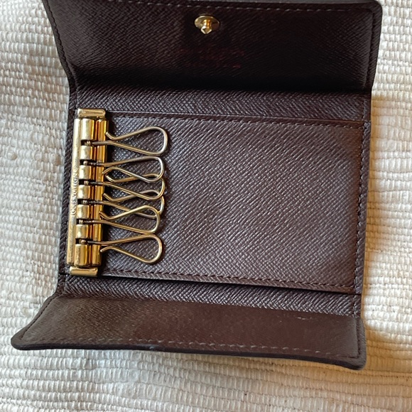 Louis Vuitton 6 key holder in Damier Ebene - Picture 3 of 9